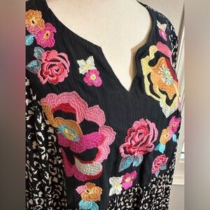 Savanna Jane Mini Dress Size 1X Embroidered Animal Print 3/4 Sleeves Notch Neck